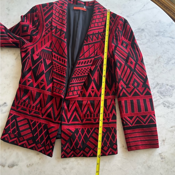 Alice + Olivia Christian Red Black Embroidered Silk Blazer geometric pattern M - Picture 6 of 14